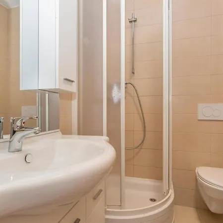 3 Bedroom Awesome In