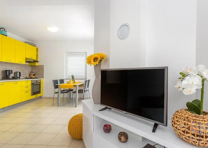3 Bedroom Cozy In 公寓 *