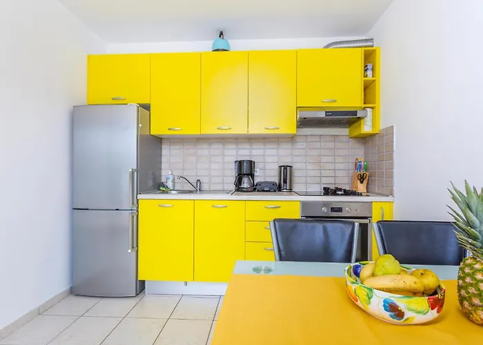3 Bedroom Cozy In Dobrinj