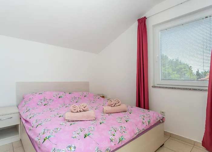 3 Bedroom Cozy In
