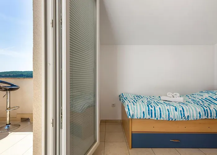 3 Bedroom Cozy In